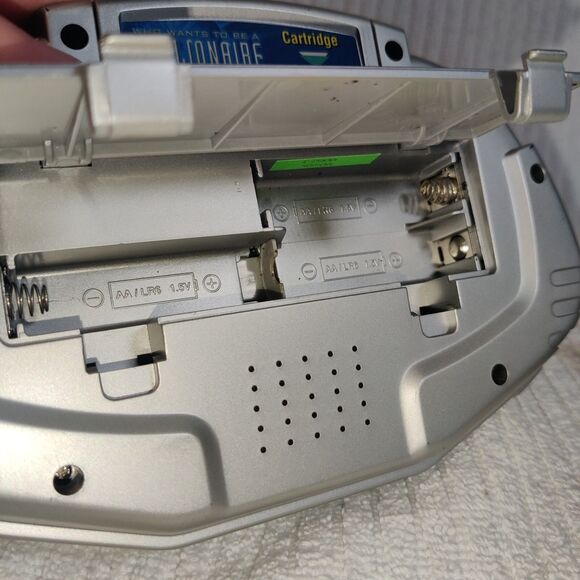 Vintage Lot of 3 items-One Electronic Handheld Game and Two PC Games-Pre Owned - Picture 15 of 16